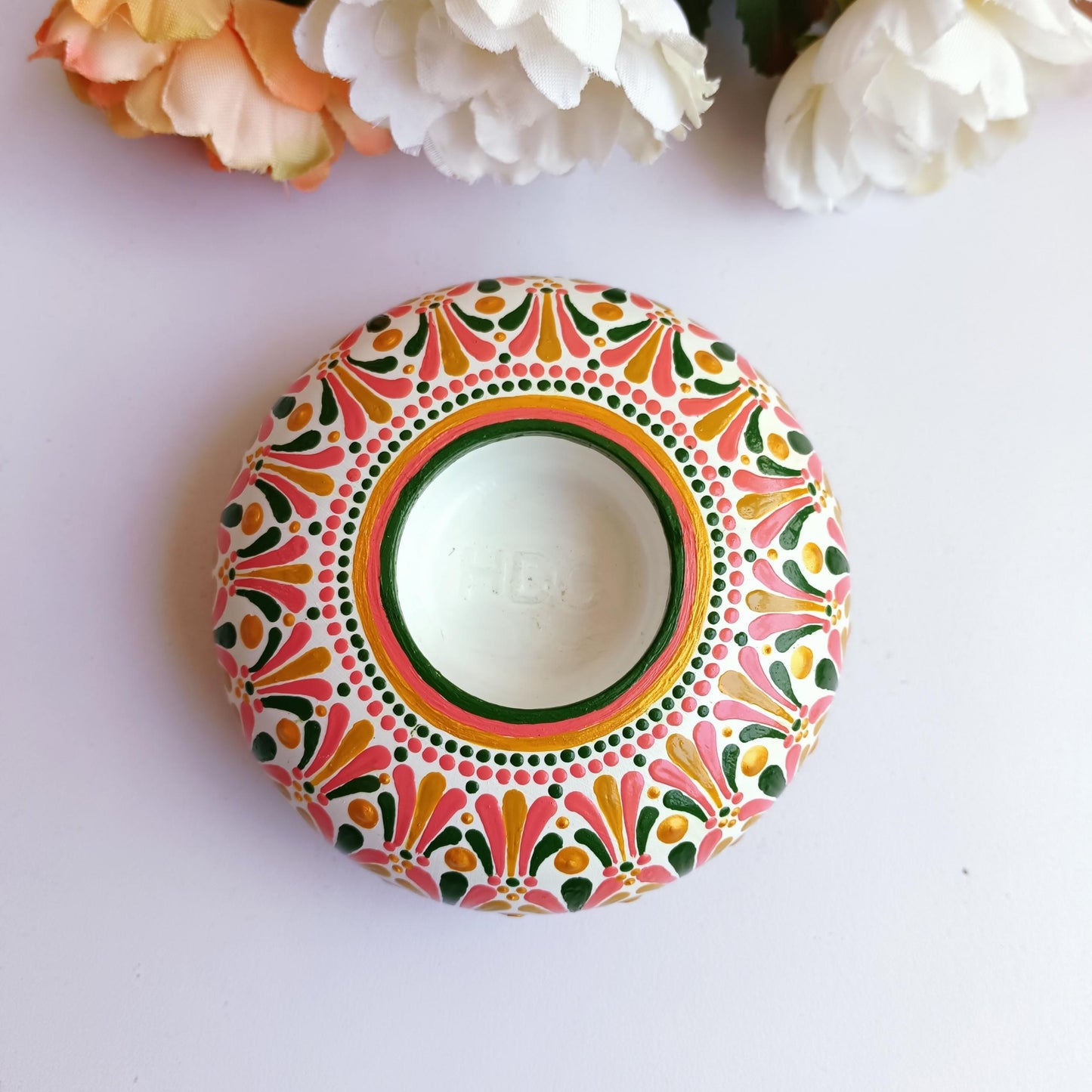 The Homely Habitat™ Handcrafted Concrete Tealight Candle Holder - White Green Pink